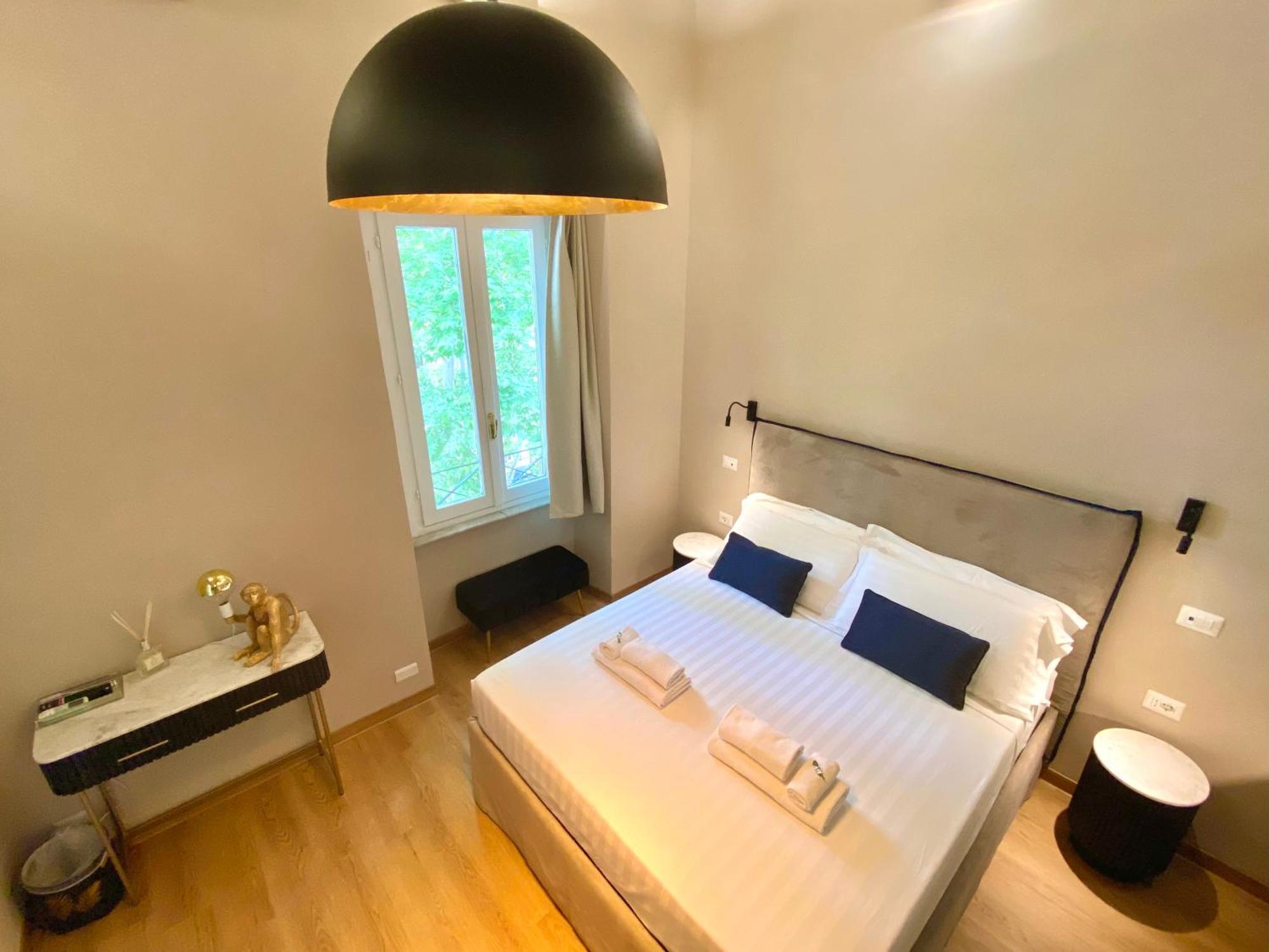 Queen Of Rome Luxury Rooms Ngoại thất bức ảnh