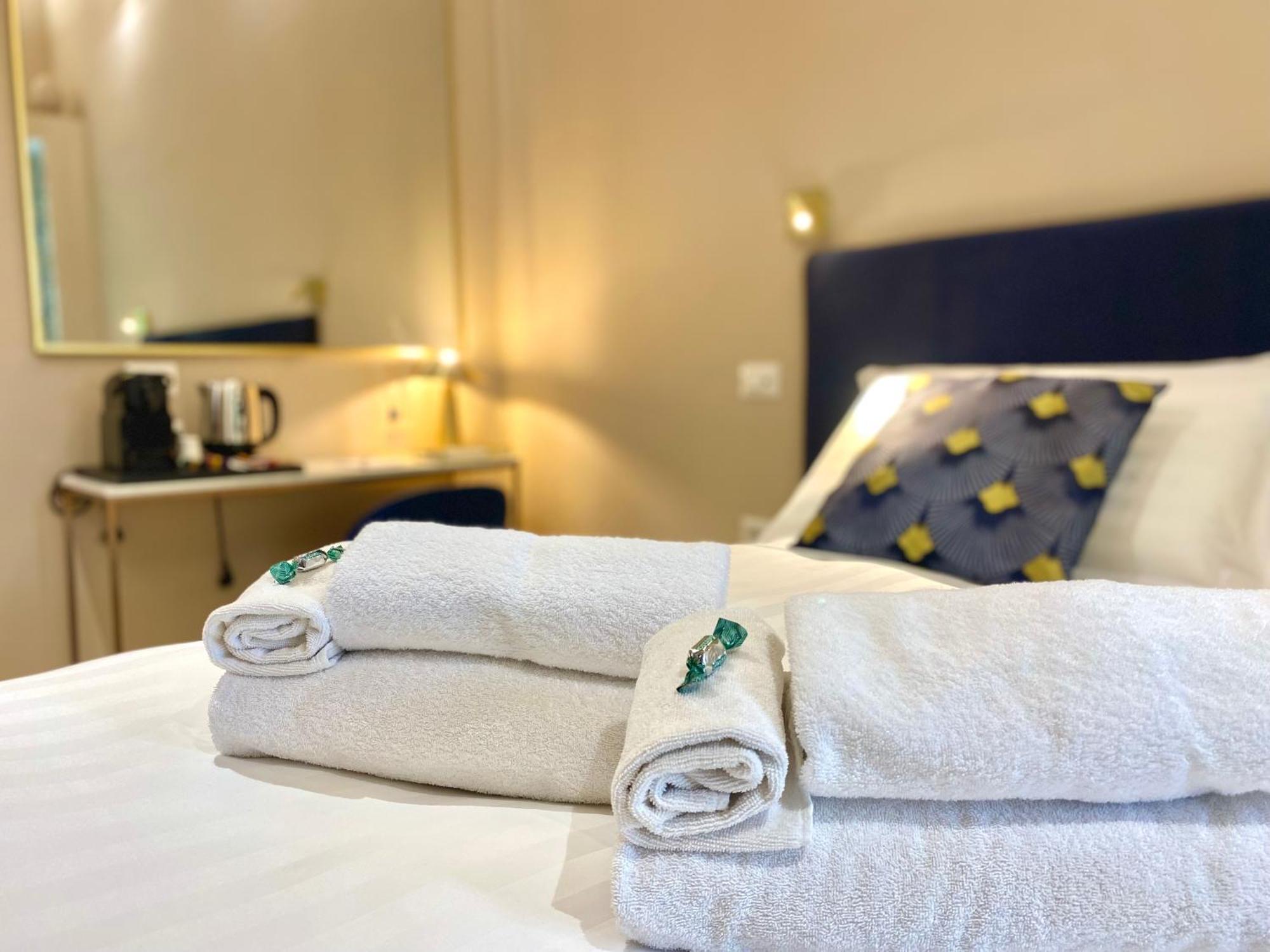 Queen Of Rome Luxury Rooms Ngoại thất bức ảnh